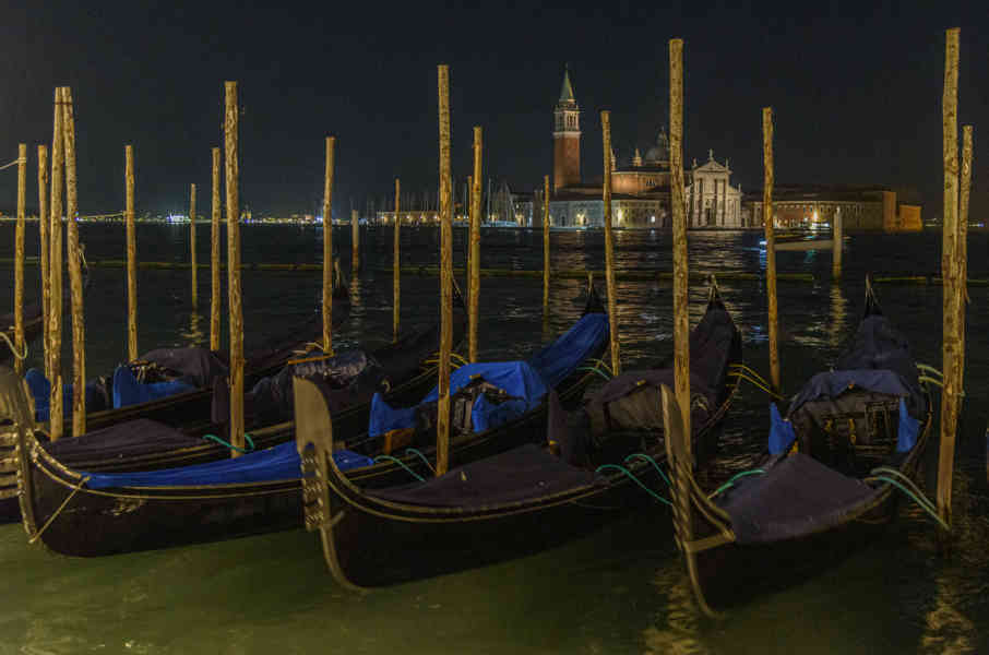 Italia - Venecia 350 - Riva degli Schiavoni.jpg